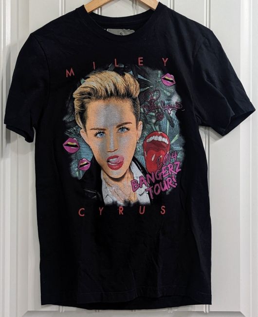 Insider's Guide to Finding Authentic Miley Cyrus Merchandise